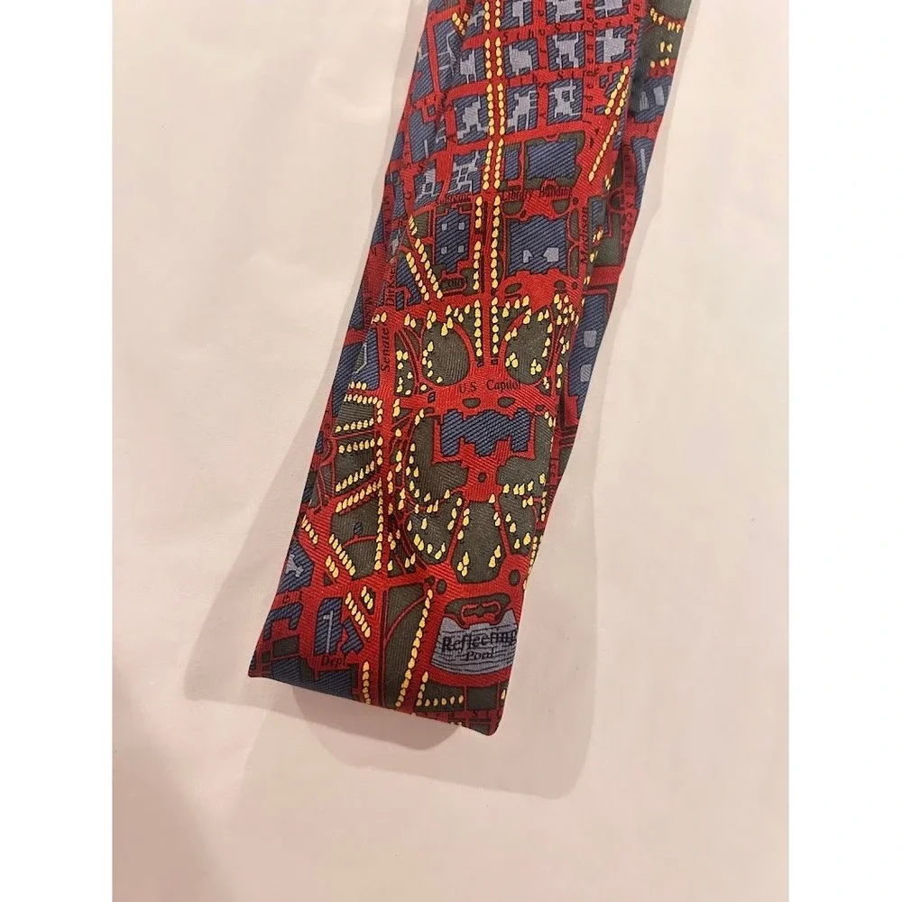 Civitas Mens Washington DC Map‎ Silk Tie Red Blue Gold Cartography Cityscape - Picture 6 of 7